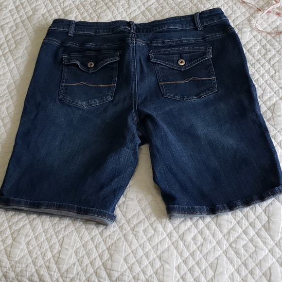 Ruff Hewn Denim shorts 16W - Picture 3 of 4